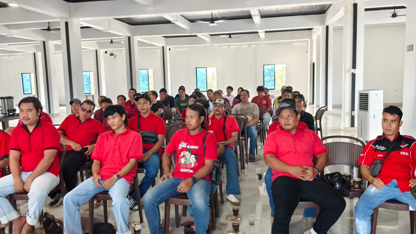 2b8148bd-e865-4bfa-bd28-3833206949e3